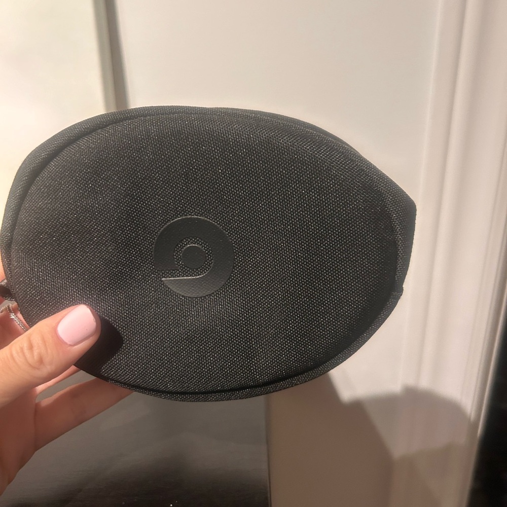 Black Beats Headphone Case